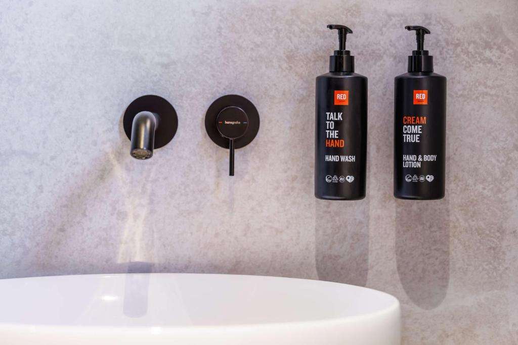 Radisson Hand Wash